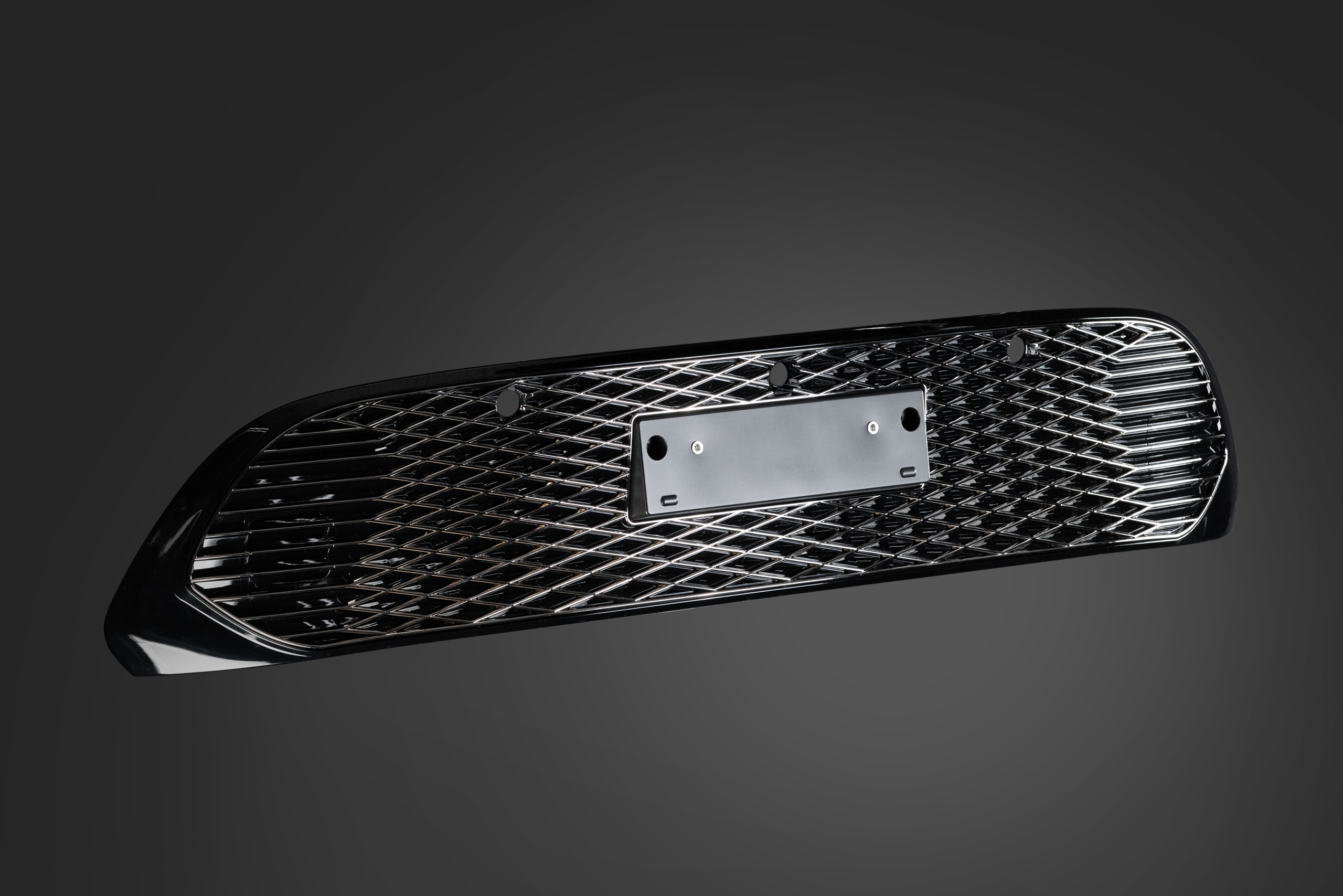 CROWN CROSSOVER Grille Garnish ｜BANDIERA